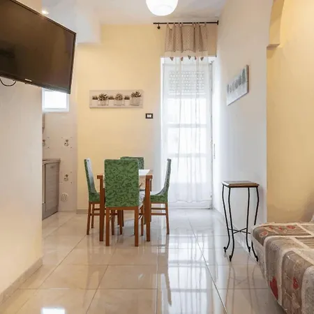 דירה Casa Stampaxi 2 קליארי